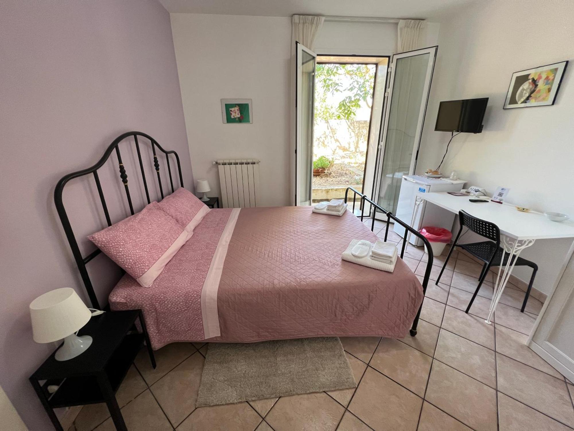 Bed and Breakfast Beb Brusce' Franco E Tina Ragusa Exterior foto